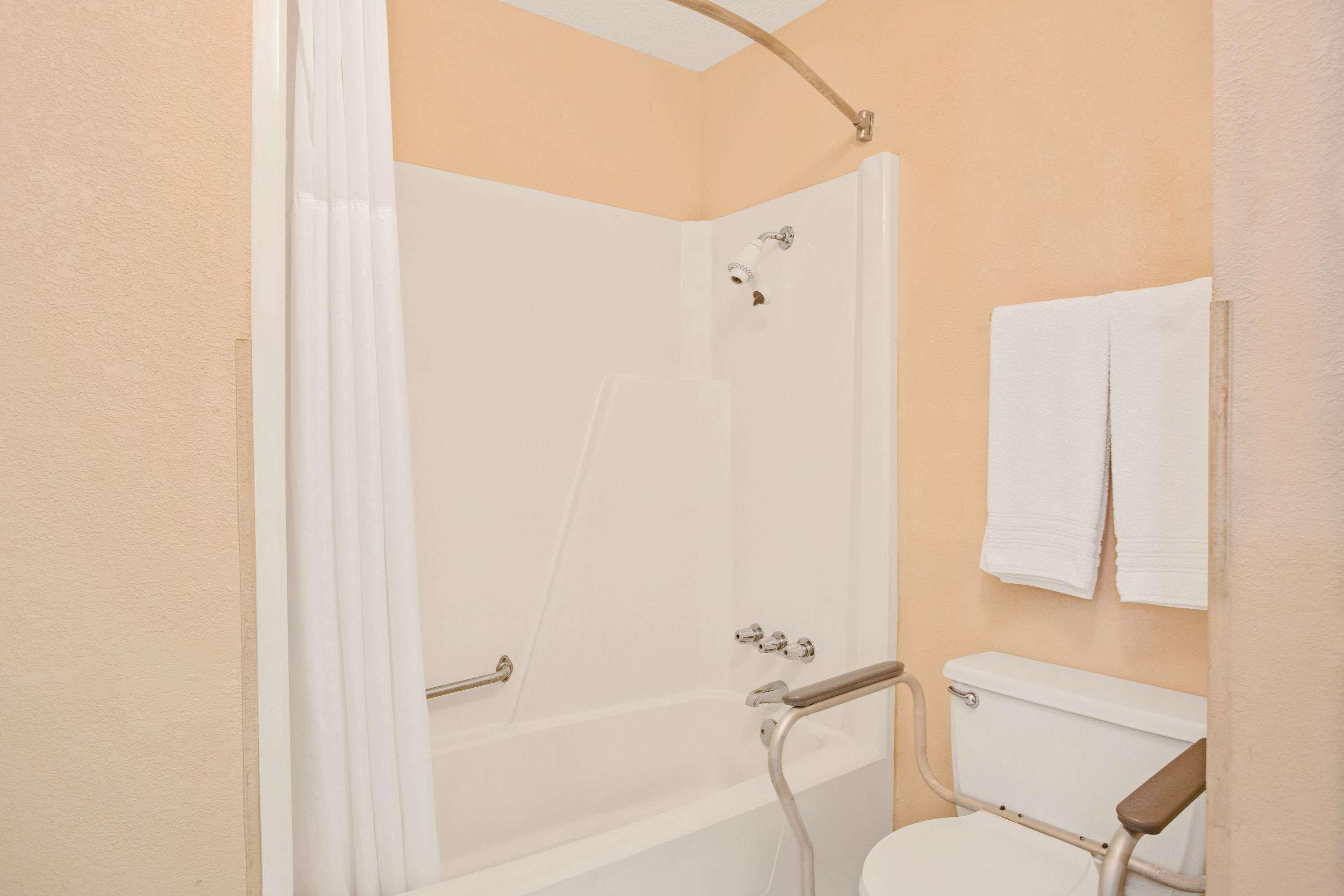 Ramada By Wyndham Walterboro Otel Dış mekan fotoğraf